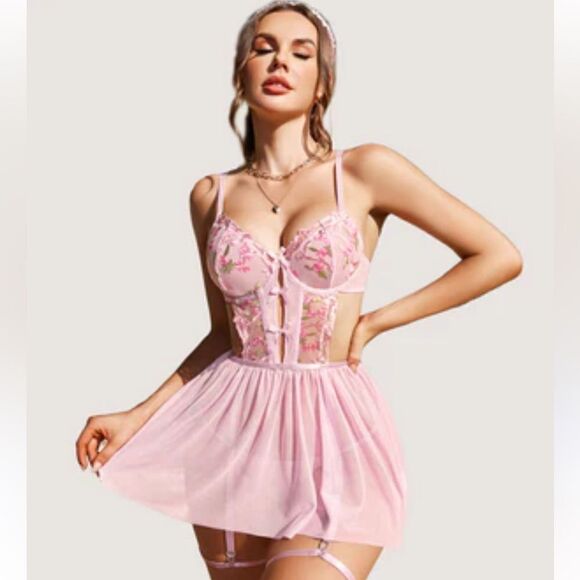 NWT Embroidered Lace Babydoll Underwire Mesh Nightgown - Picture 1 of 14